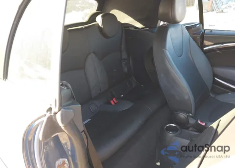 2010 Mini Cooper из США, поврежденный, VIN WMWMR3C57ATU97951